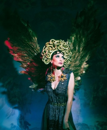 Неутомимая леди ждет тебя для ярких и незабываемых встреч. Только для тех, кто готов окунуться в безудержный водоворот страсти! 1933, 40 лет